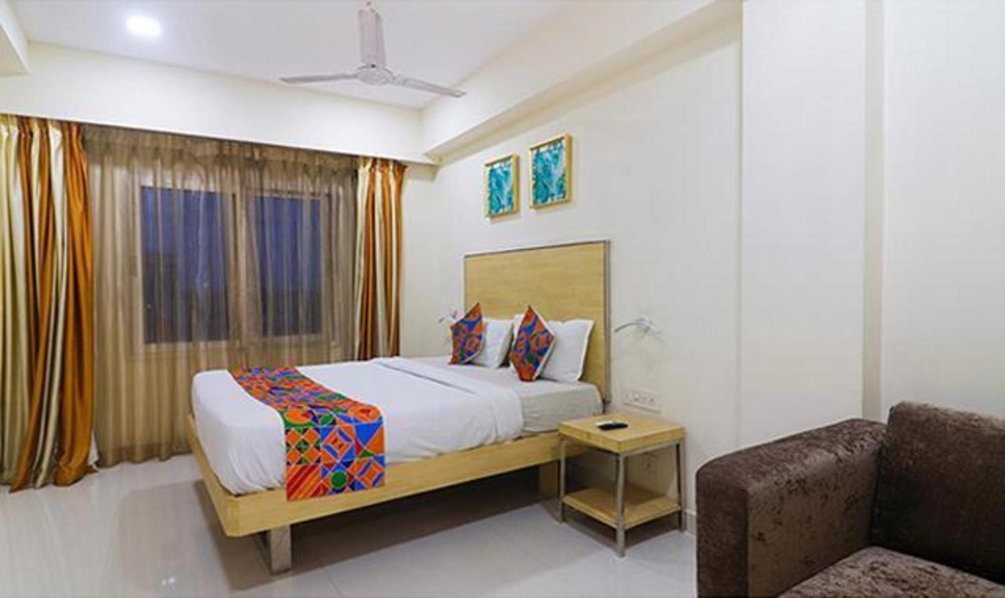 Fabhotel Swarnas Vijayawada Exterior photo